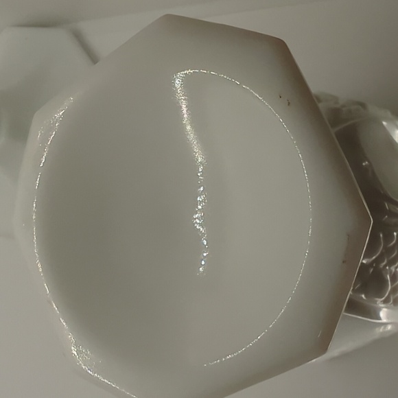 L. E. Smith  Candy Dish Covered Lidded Apothecary Jar 9"  White Milk Glass - Picture 9 of 9